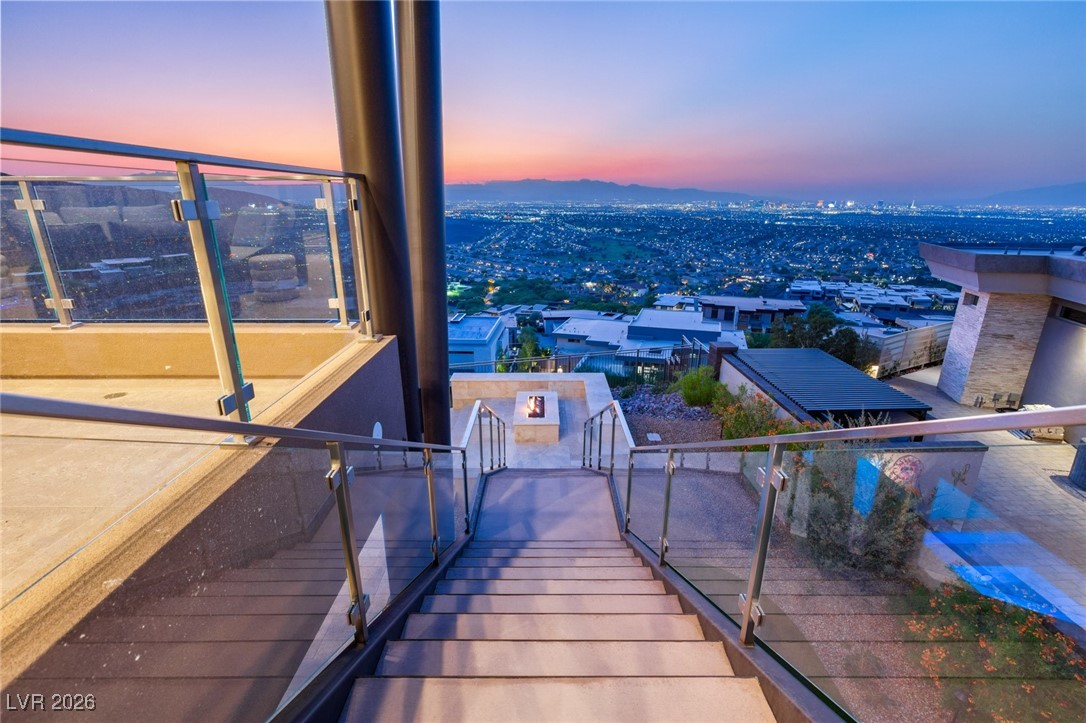 11 Rockstream Drive