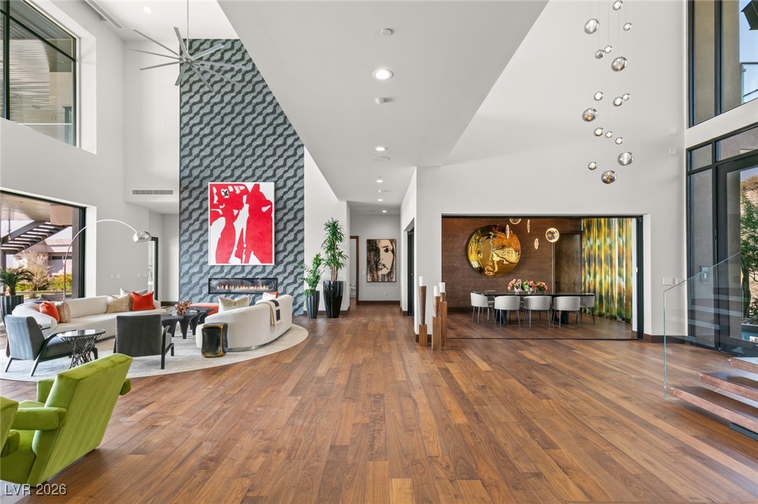 11 Rockstream Drive