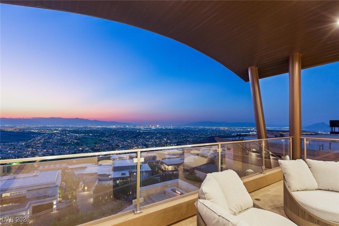 11 Rockstream Drive