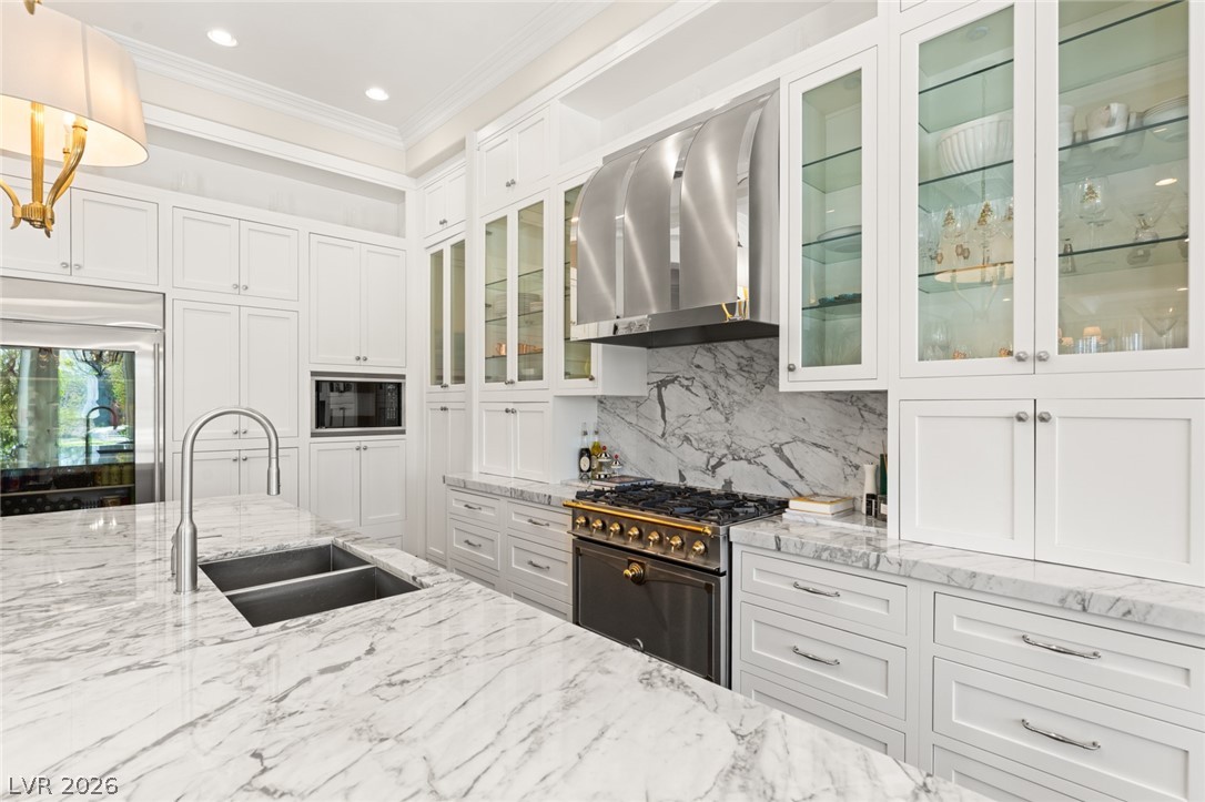 9701 Orient Express Court