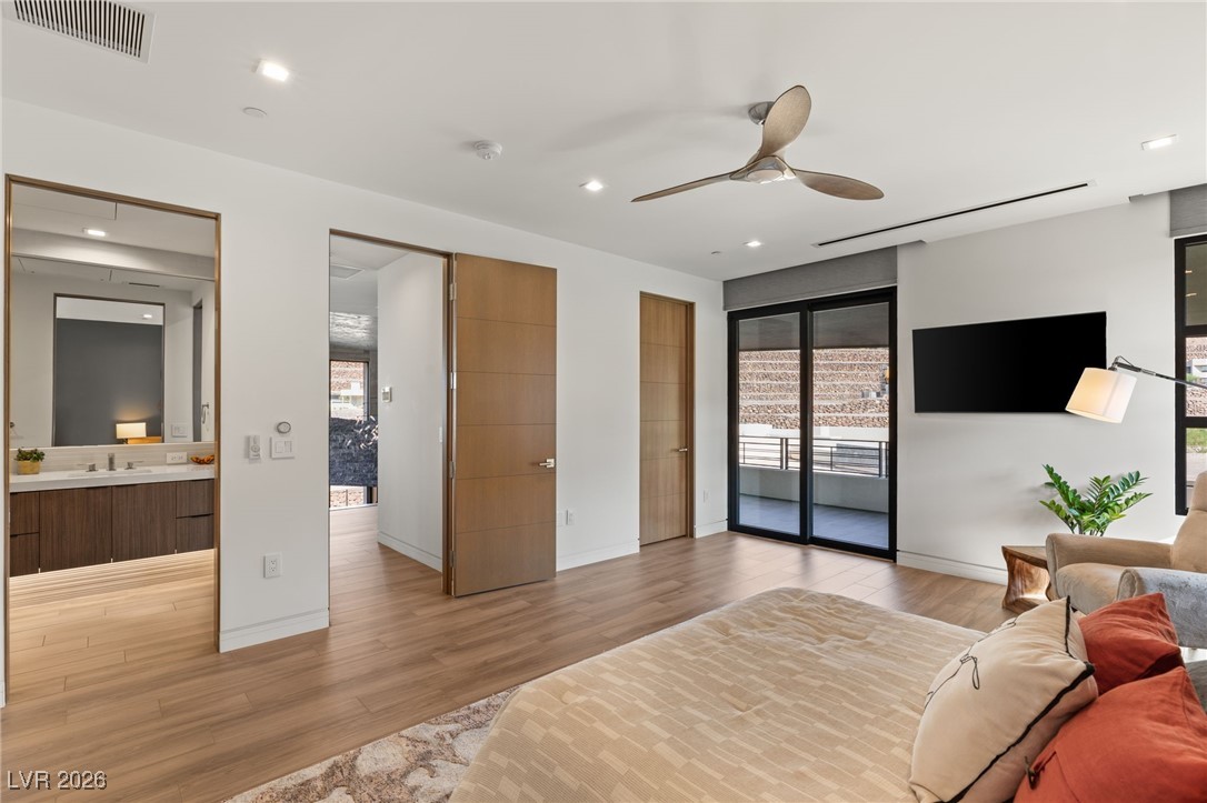 6 Vista Crescent Court