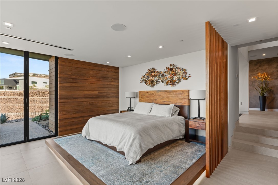 6 Vista Crescent Court