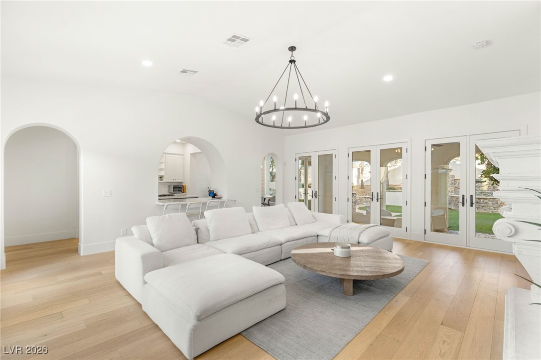 3273 Birchwood Park