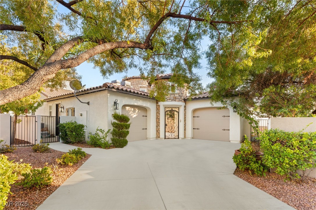 3273 Birchwood Park