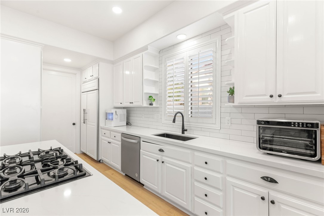 3273 Birchwood Park