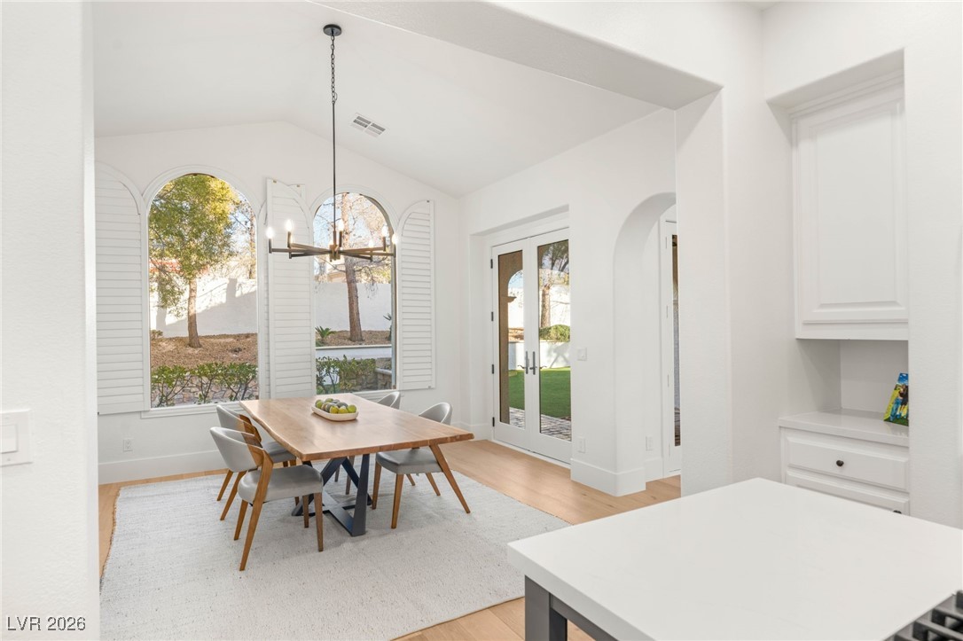 3273 Birchwood Park