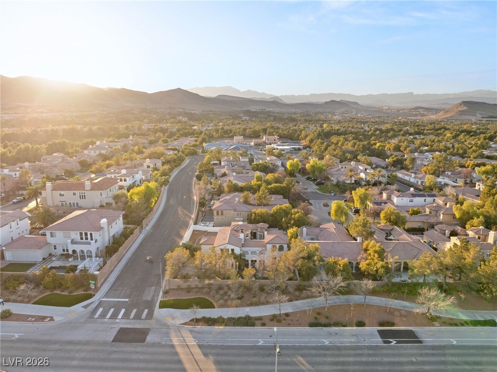 3273 Birchwood Park