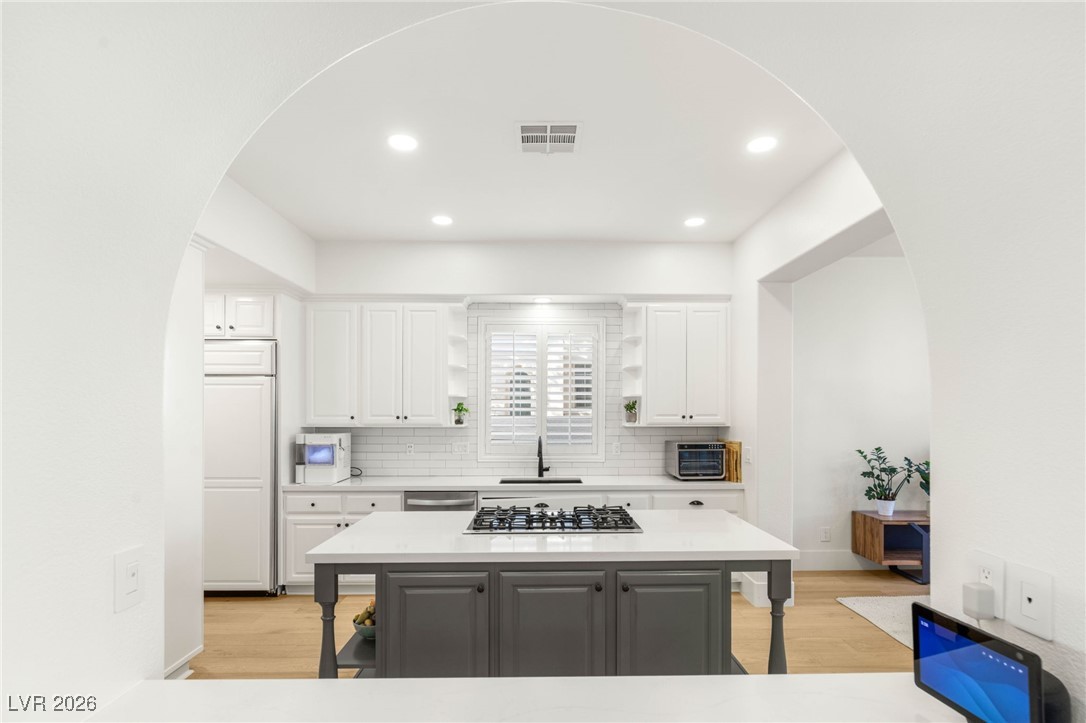 3273 Birchwood Park