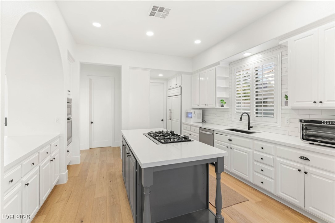 3273 Birchwood Park