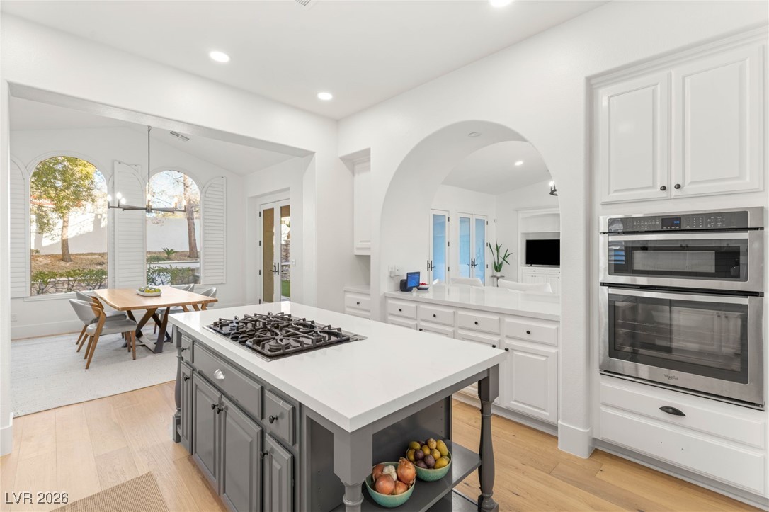 3273 Birchwood Park
