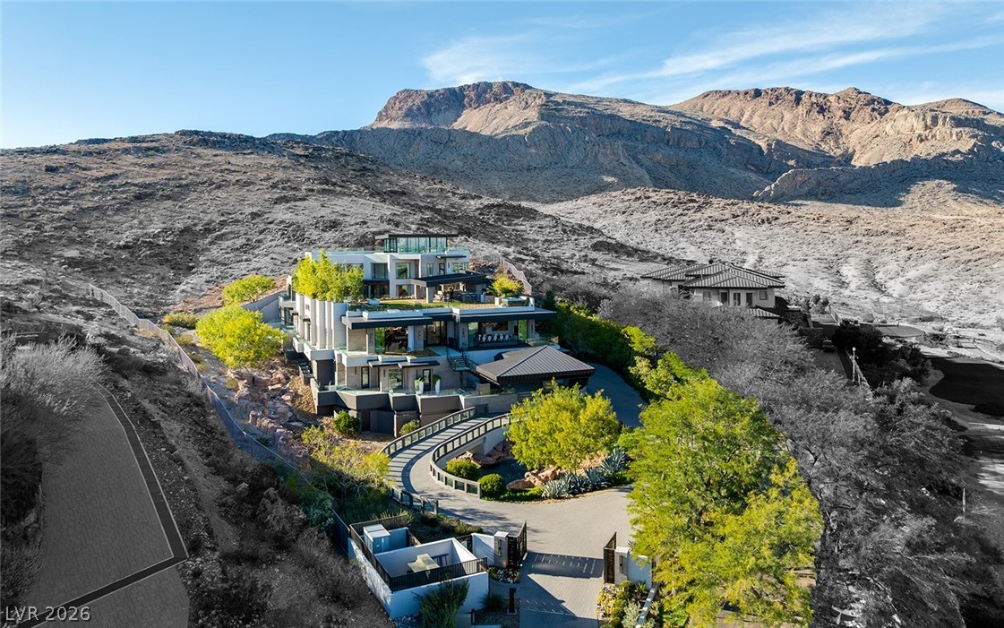 9 ECHO PEAK Lane