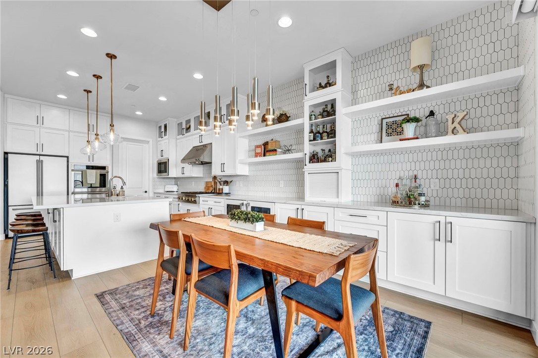 10170 Zeta Tucana Street