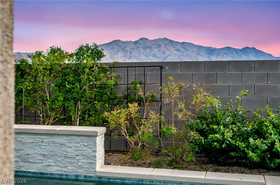 10170 Zeta Tucana Street