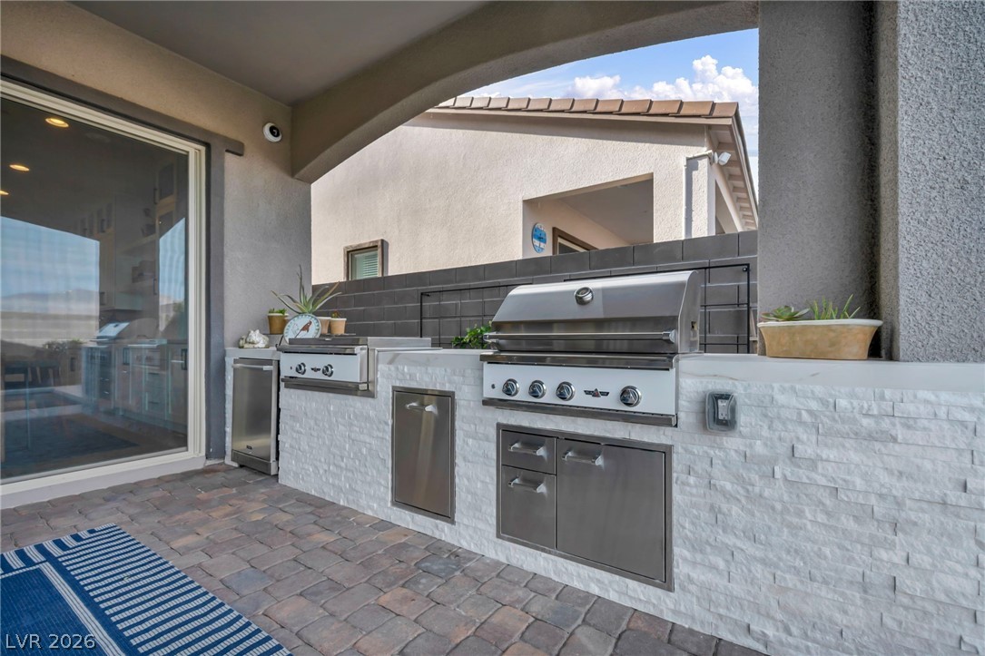 10170 Zeta Tucana Street