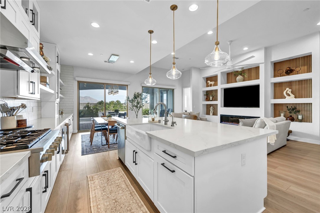 10170 Zeta Tucana Street