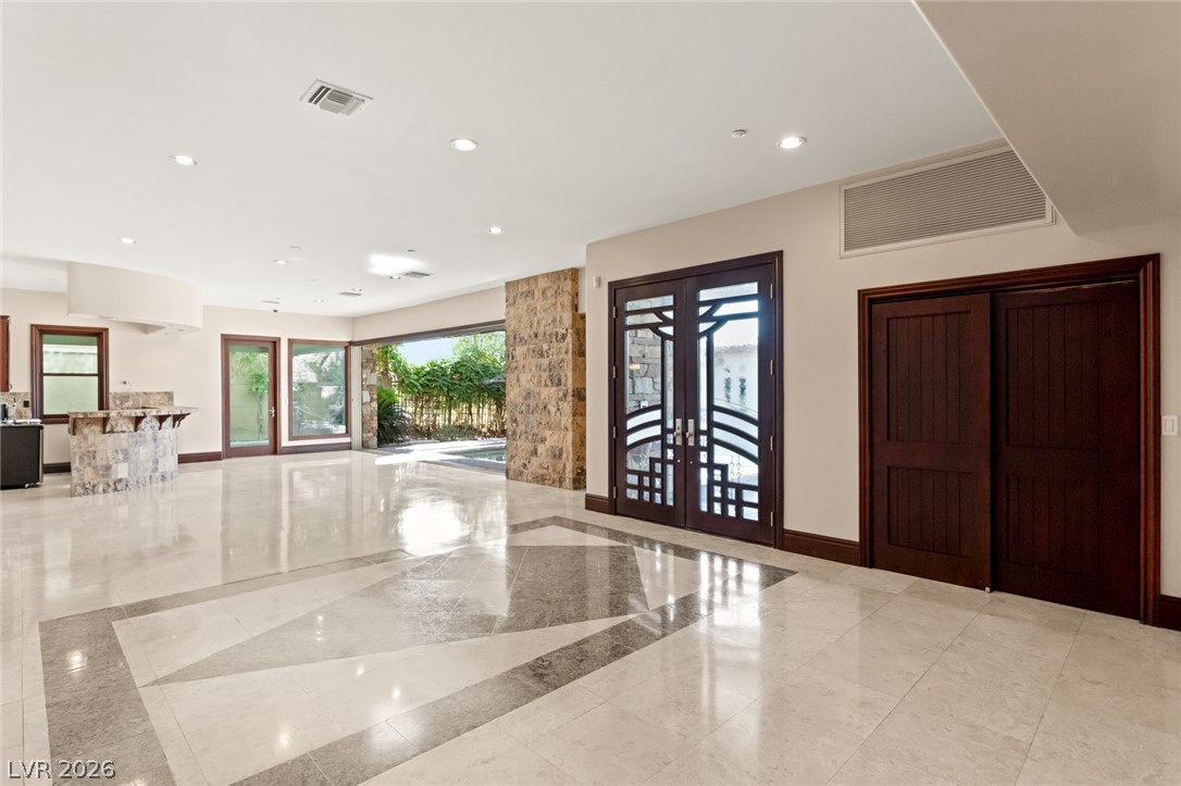 1729 Tangiers Drive