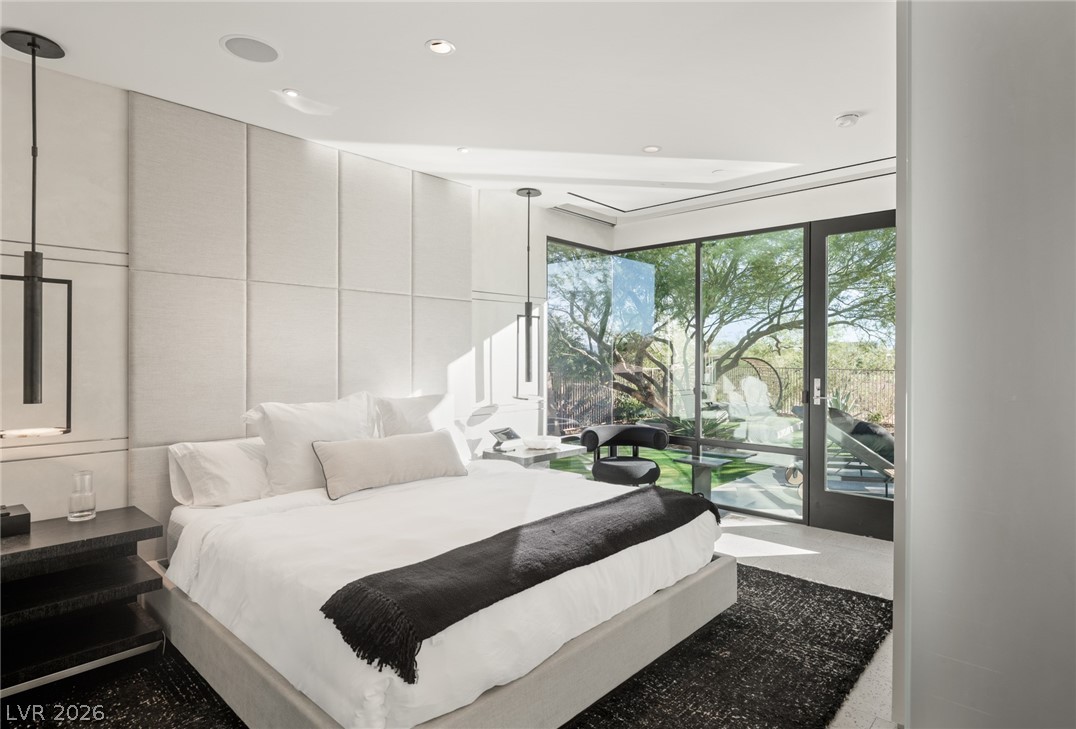 7 SABLE RIDGE Court