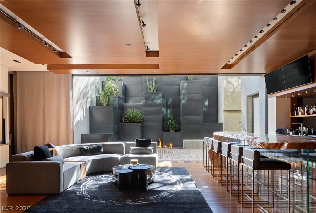 7 SABLE RIDGE Court