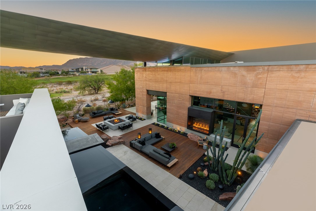 7 SABLE RIDGE Court