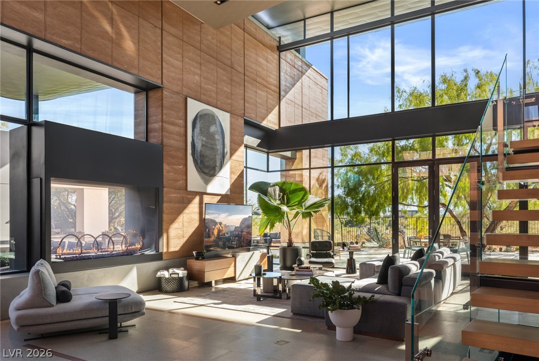 7 SABLE RIDGE Court