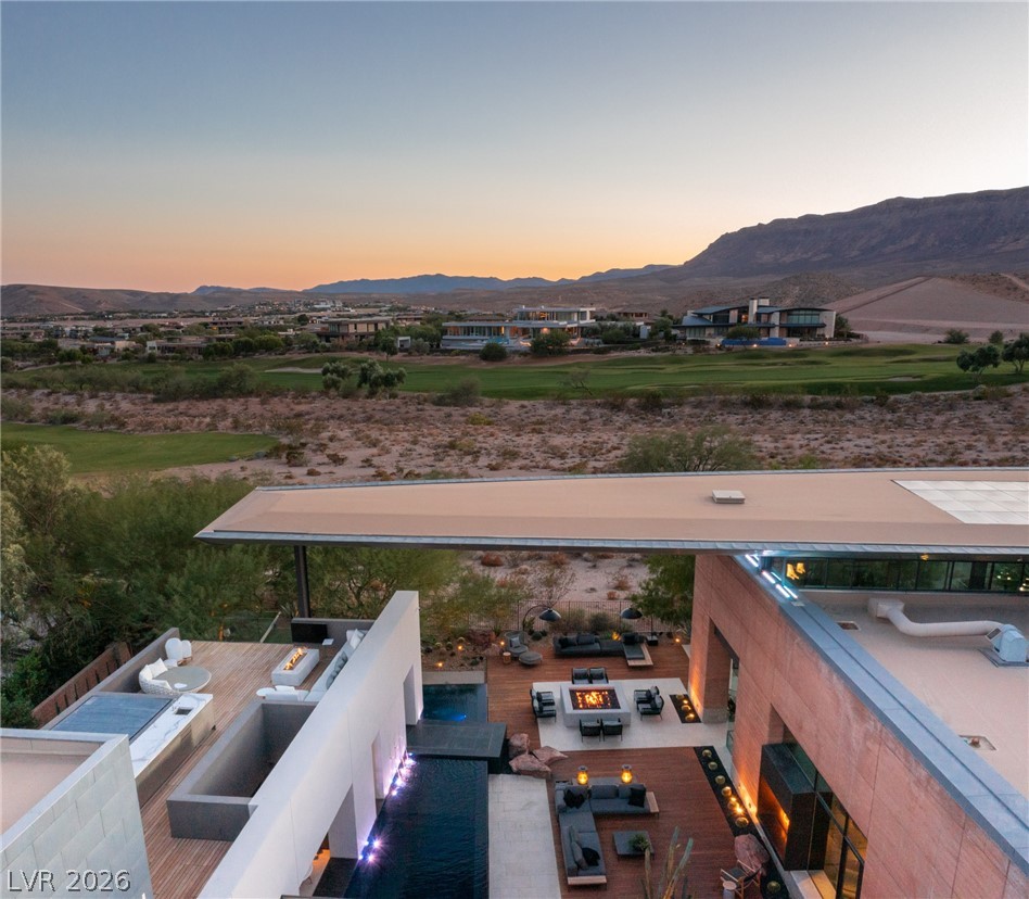 7 SABLE RIDGE Court