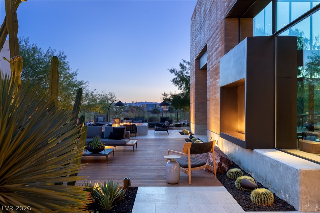 7 SABLE RIDGE Court