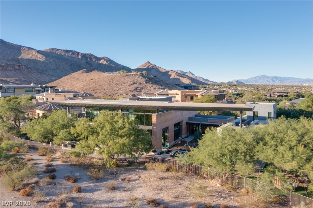 7 SABLE RIDGE Court