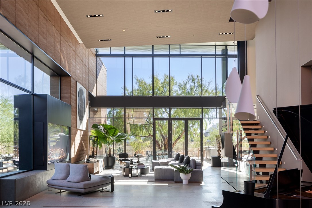 7 SABLE RIDGE Court