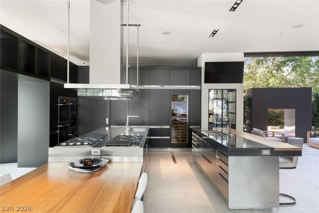 7 SABLE RIDGE Court