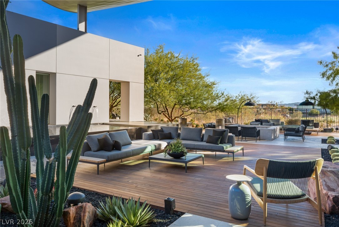 7 SABLE RIDGE Court