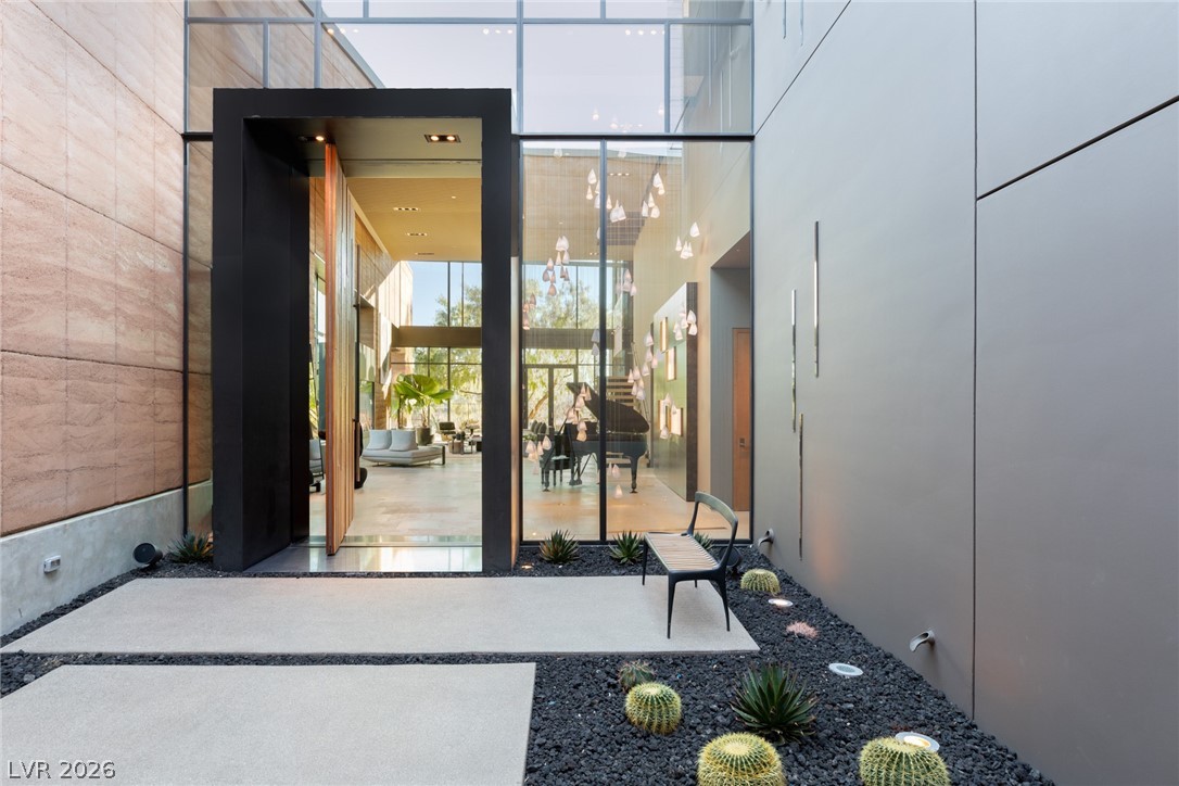 7 SABLE RIDGE Court