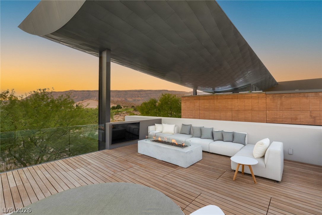 7 SABLE RIDGE Court