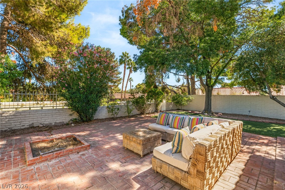 2101 Calle De Espana