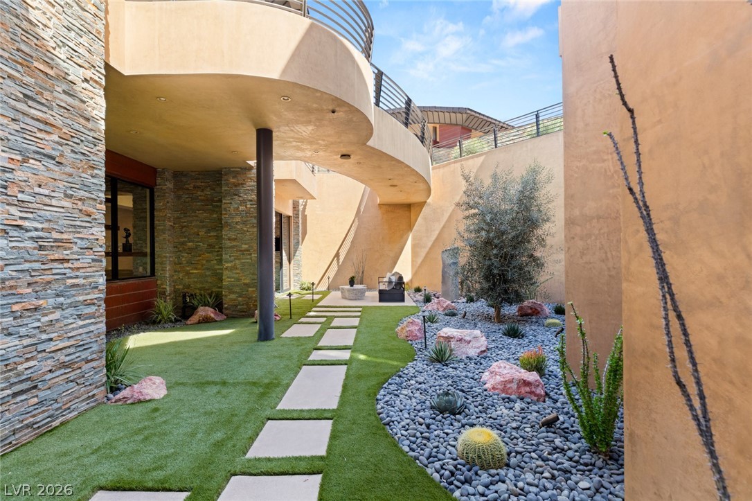 681 Tranquil Rim Court