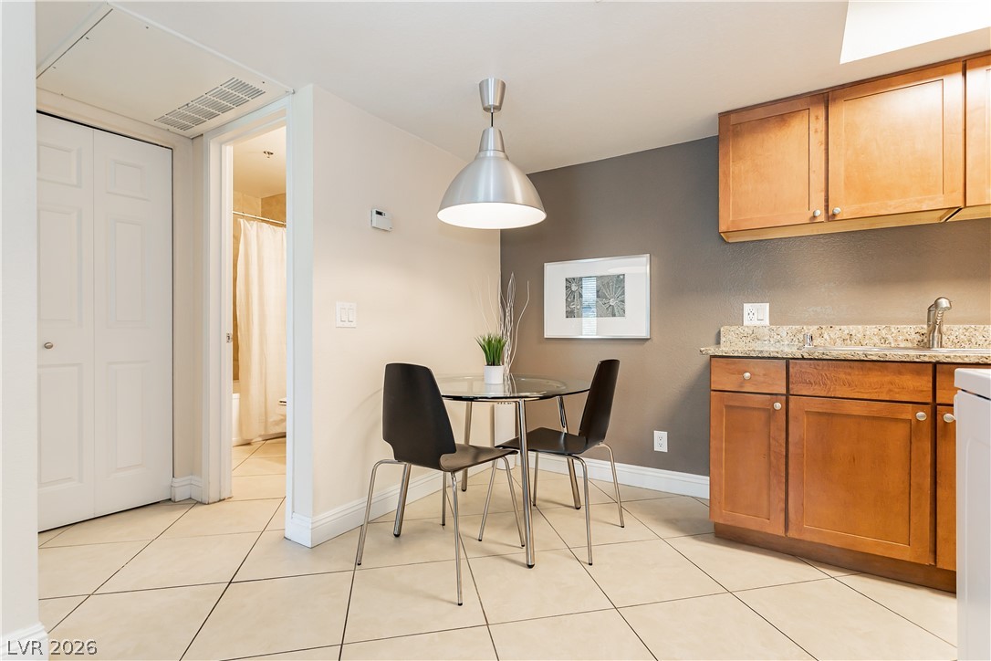 4200 South Valley View Boulevard 3091