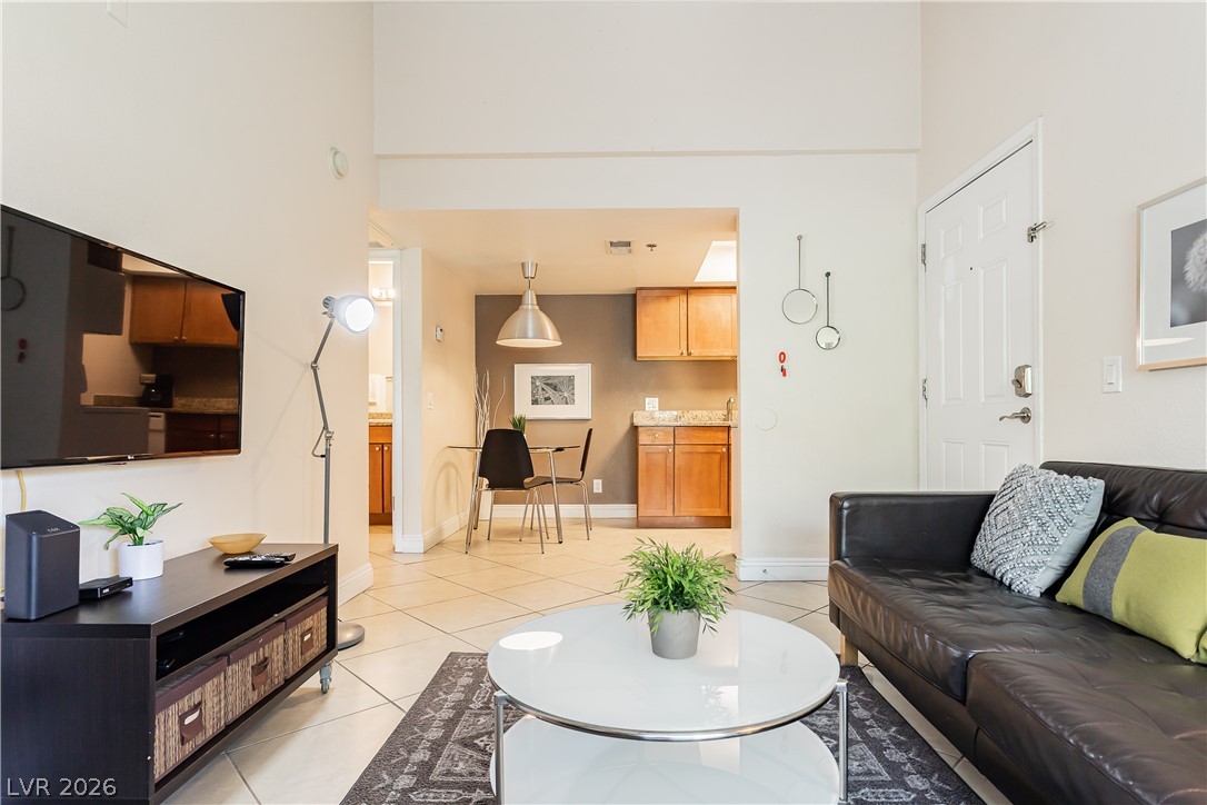 4200 South Valley View Boulevard 3091