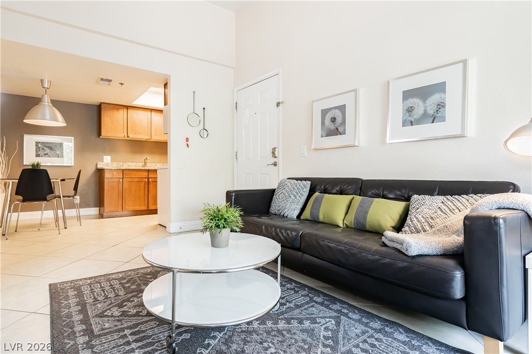 4200 South Valley View Boulevard 3091