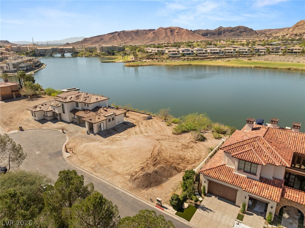 40 Grand Corniche Drive