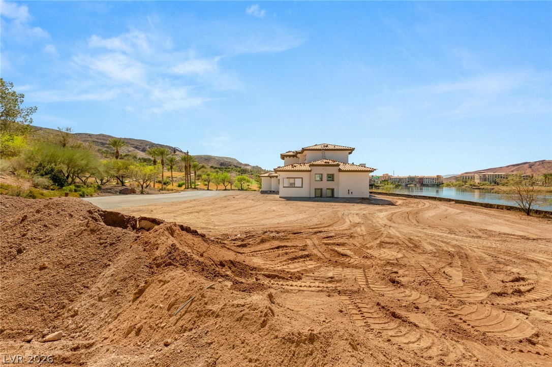 40 Grand Corniche Drive
