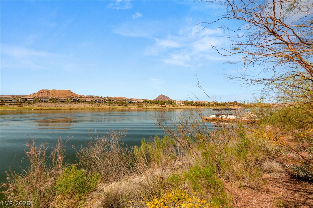 40 Grand Corniche Drive