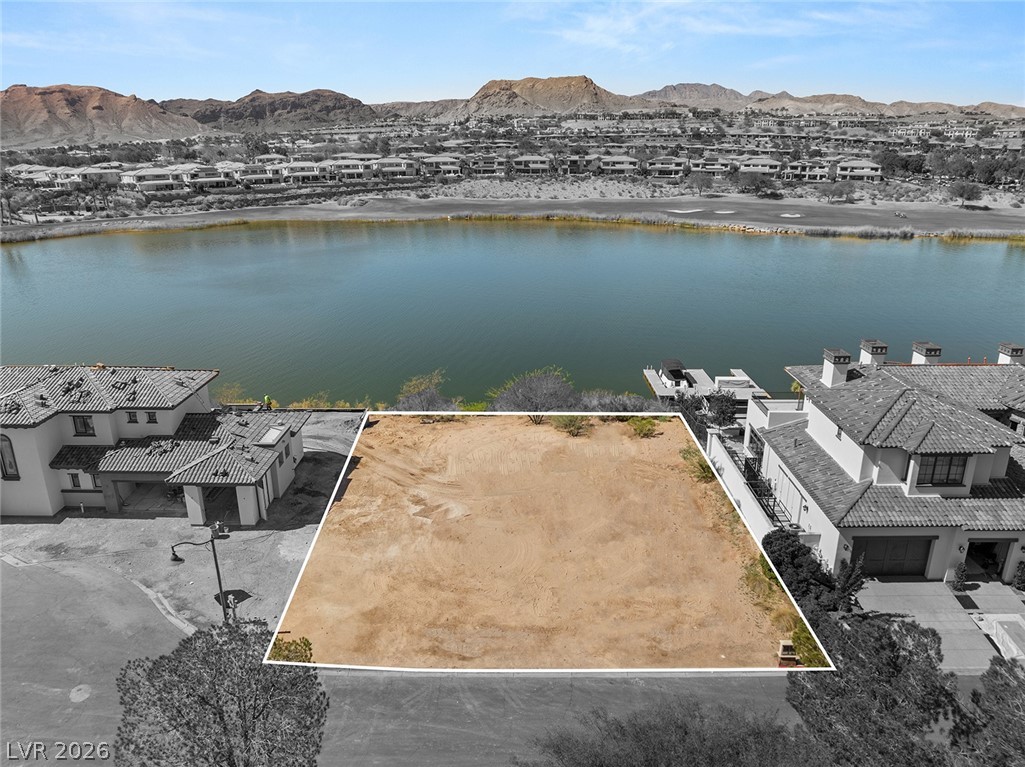 40 Grand Corniche Drive