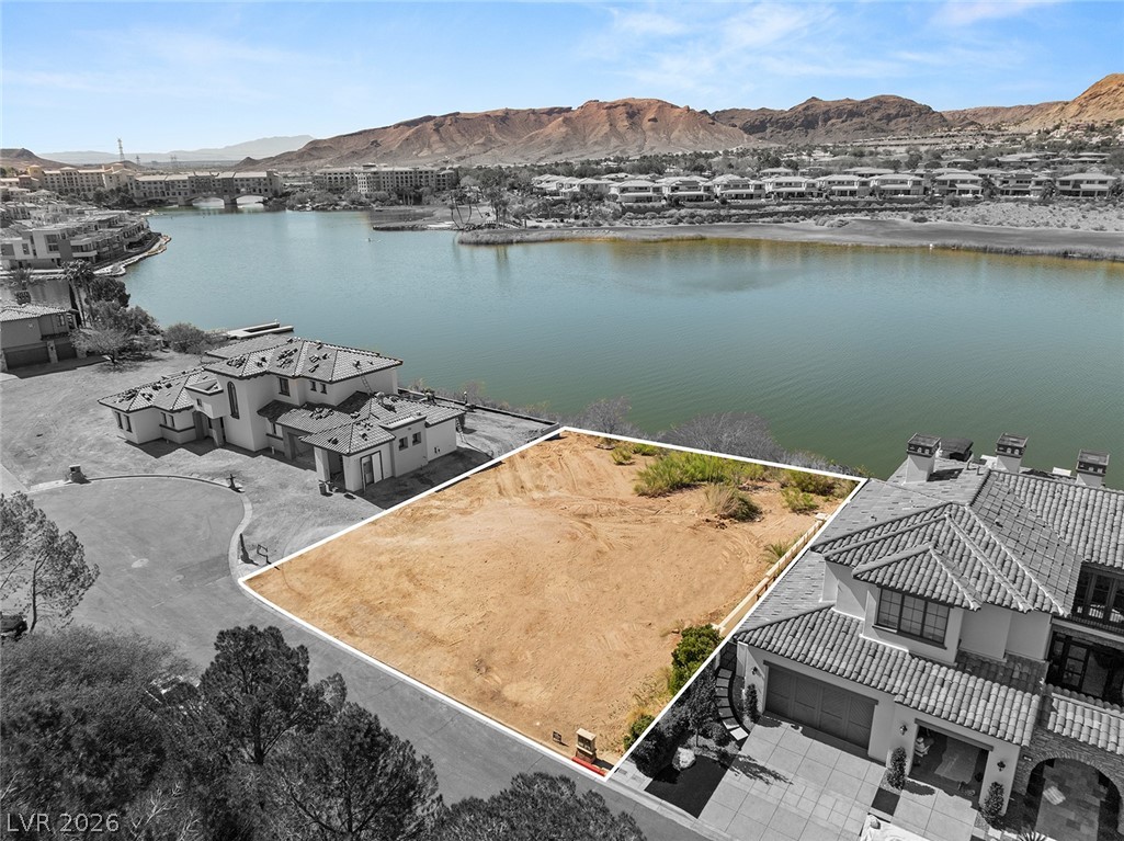 40 Grand Corniche Drive
