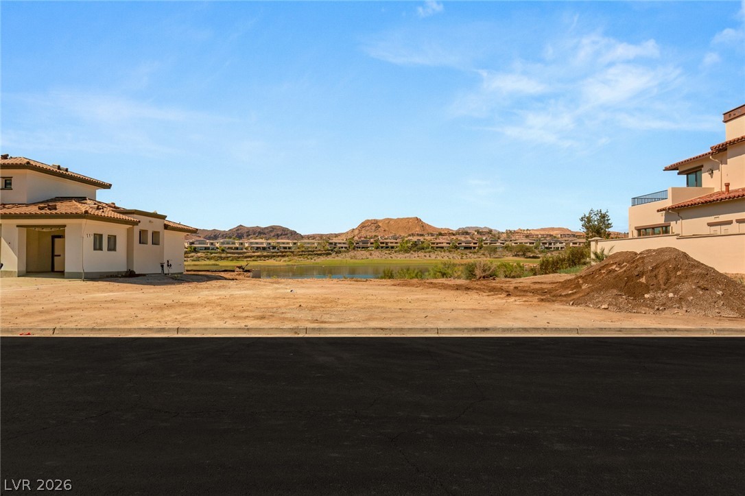 40 Grand Corniche Drive
