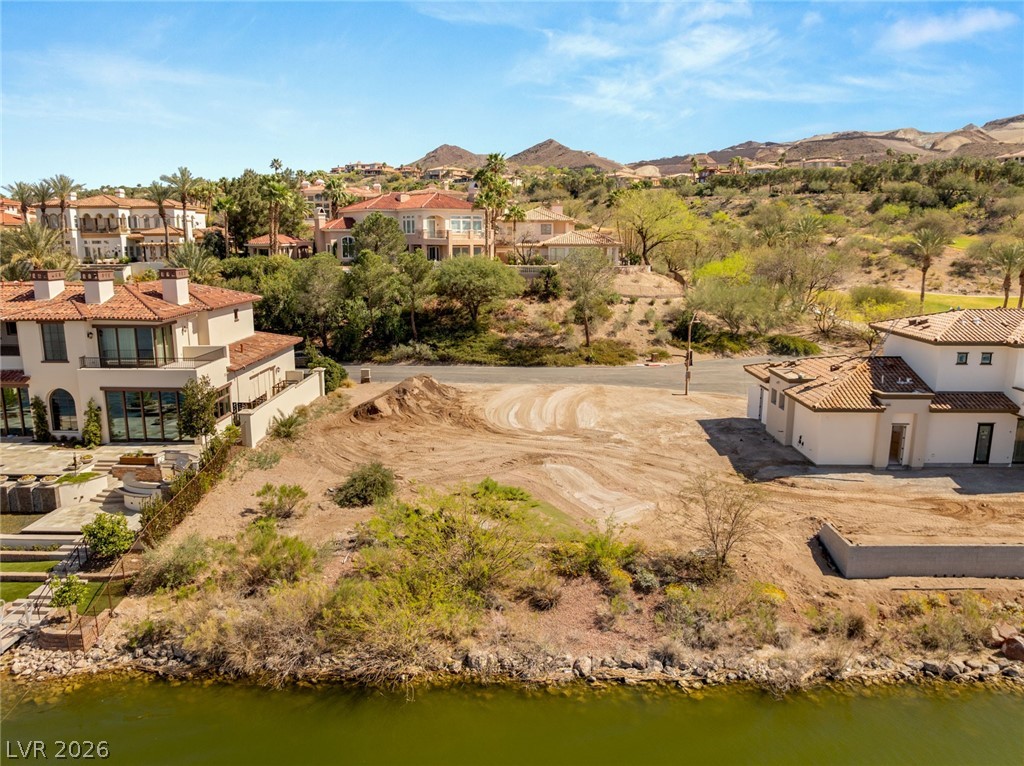 40 Grand Corniche Drive