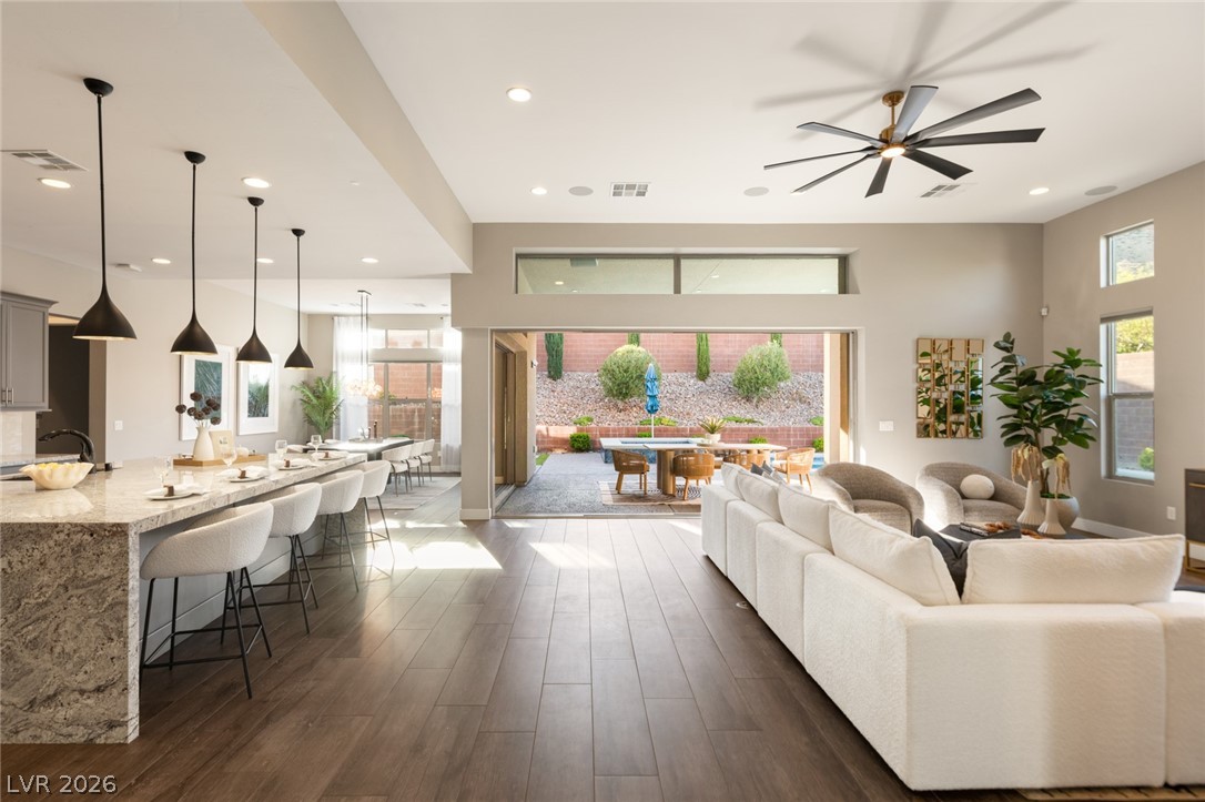 6845 Stellar Wind Street