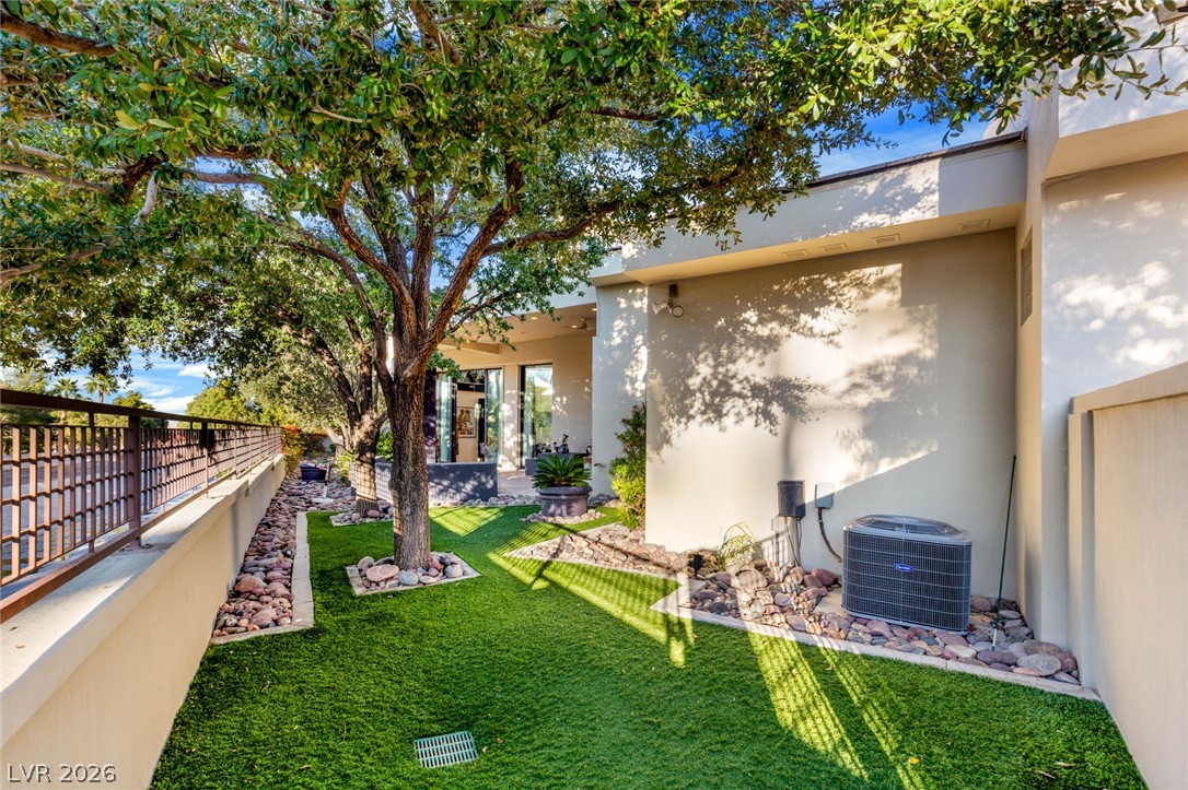 3754 Mesa Linda Drive