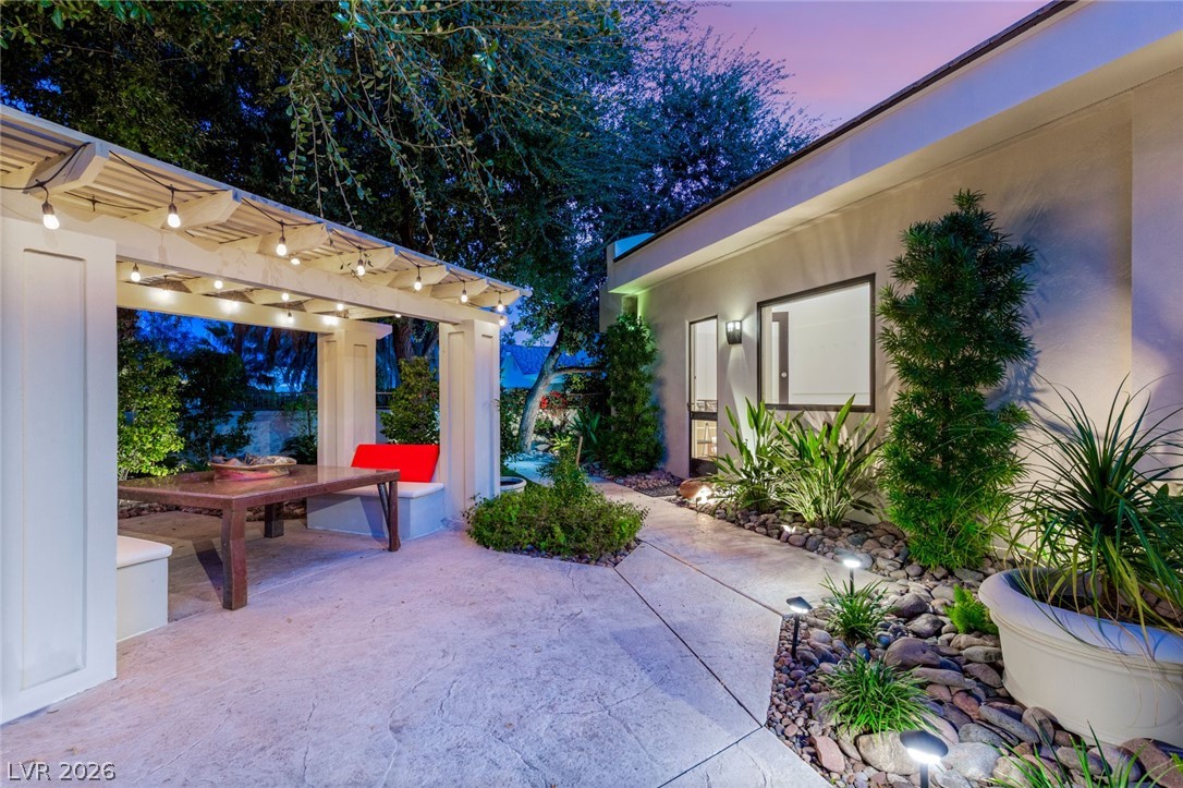 3754 Mesa Linda Drive