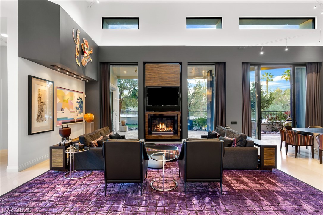 3754 Mesa Linda Drive