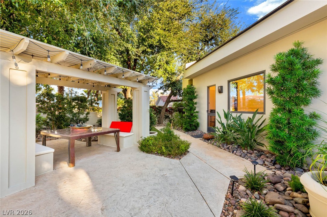 3754 Mesa Linda Drive