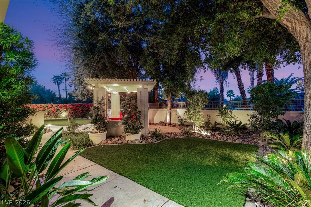 3754 Mesa Linda Drive